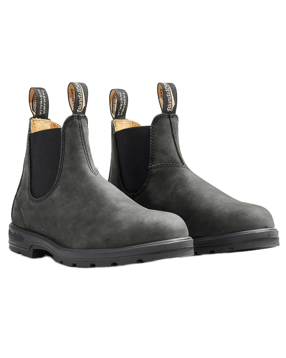Rustic Black coloured Blundstone 587 Rustic Black Leather Boots on white background