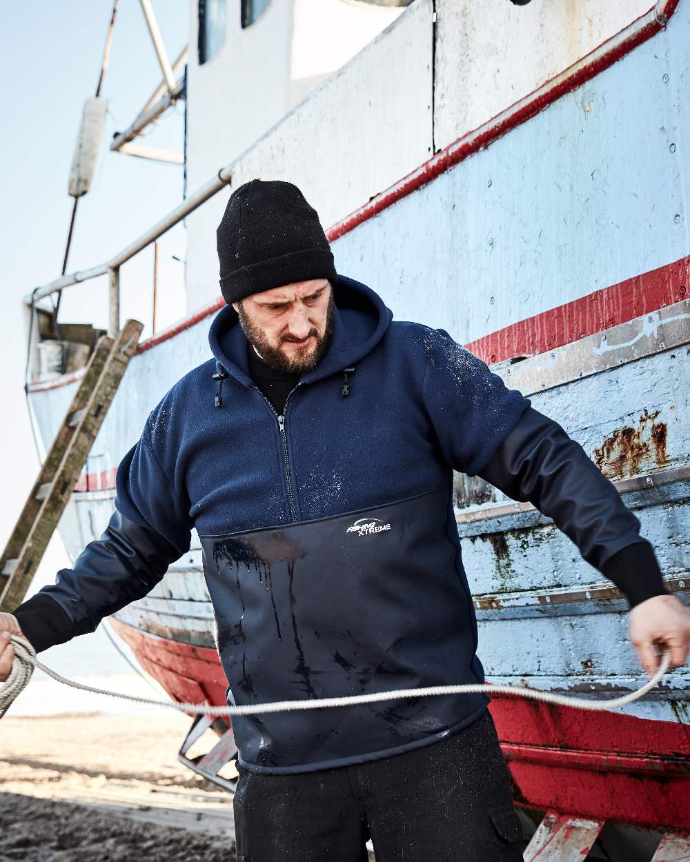 Navy Coloured Elka Mens Fishing Xtreme Anorak Fleece on ship background