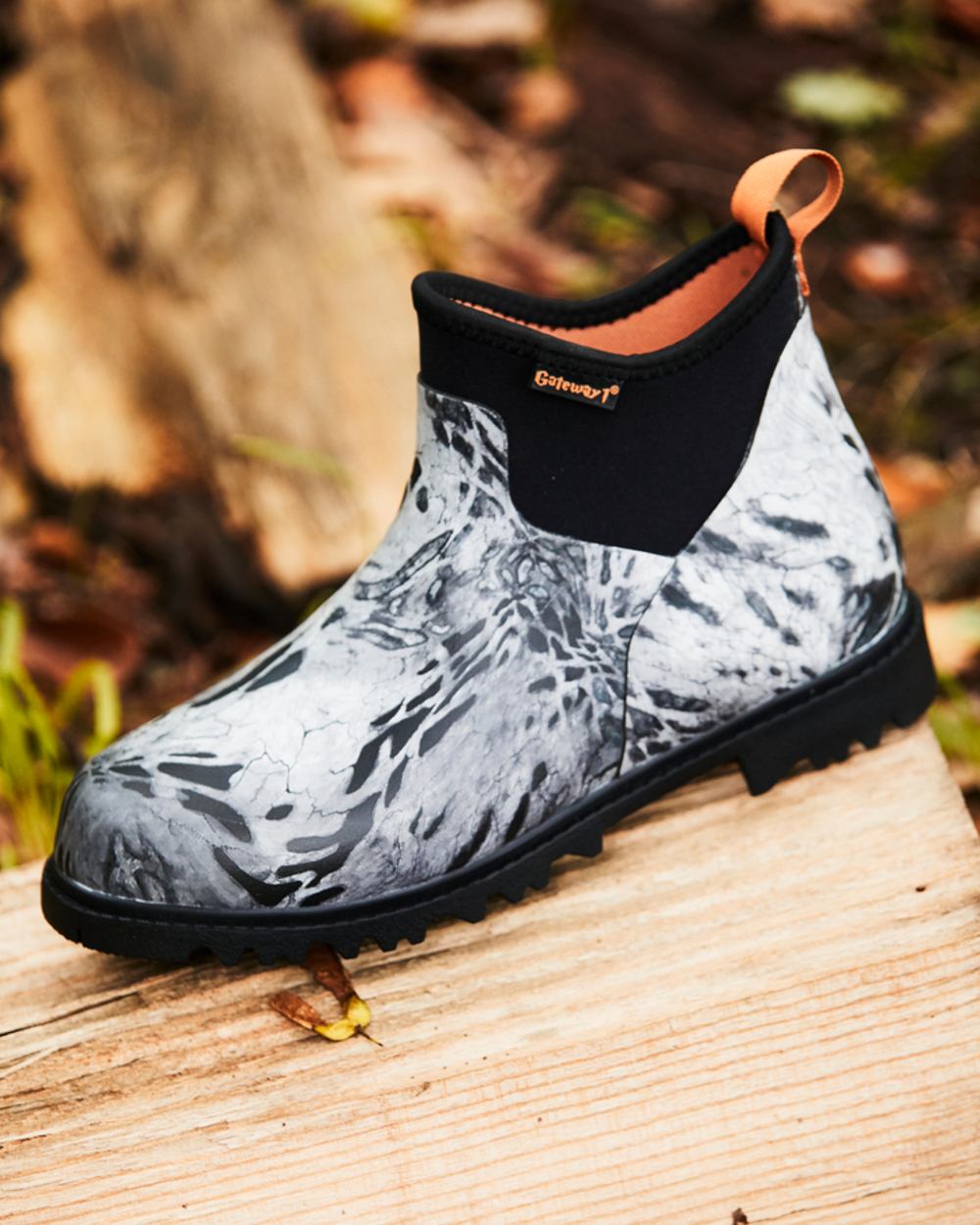 Prym1 Slate Grey Coloured Gateway1 Ascot Lady 6 3mm Boots on outdoor background