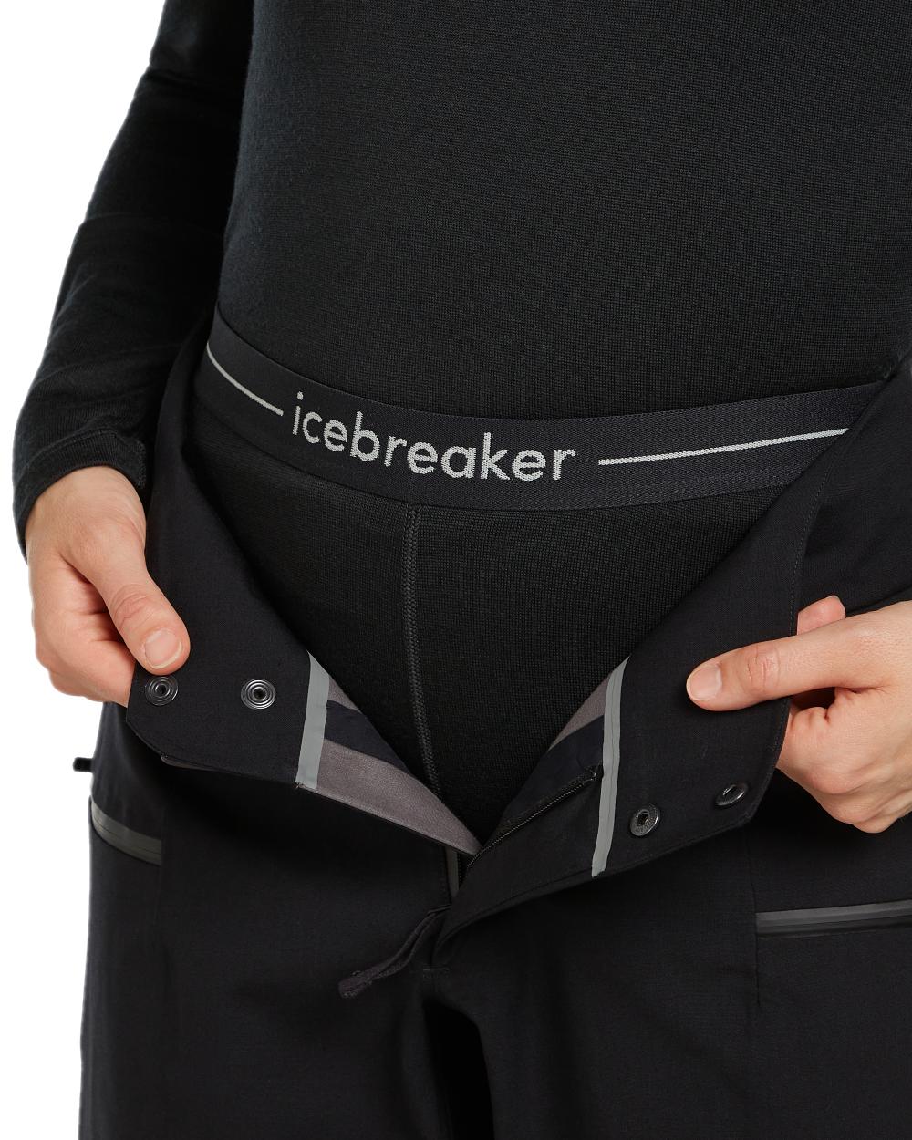 Black Coloured Icebreaker Womens Merino 260 Tech Thermal Leggings on white background