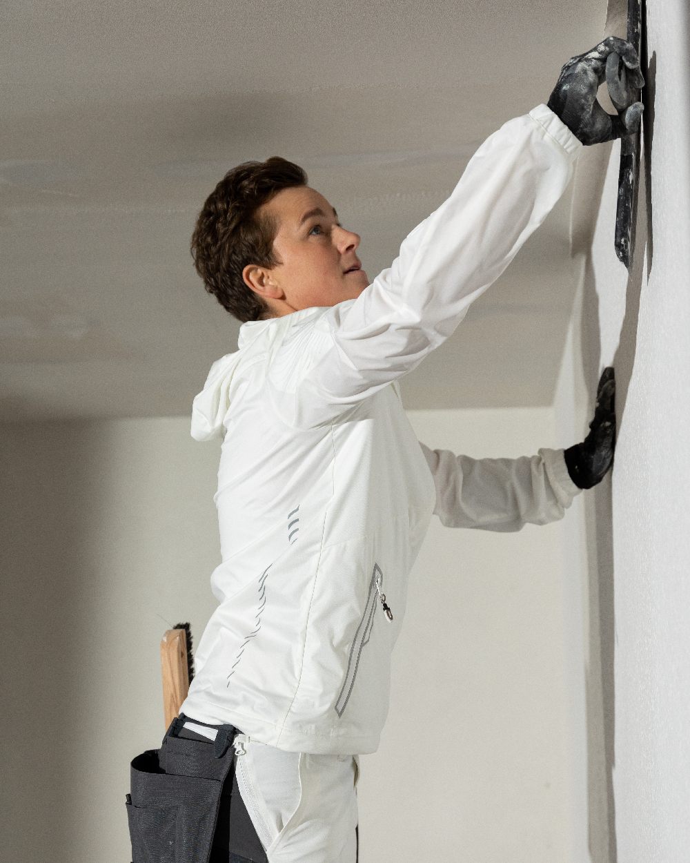 White Coloured Mascot Workwear Mens Customized Windproof Jacket on construction background