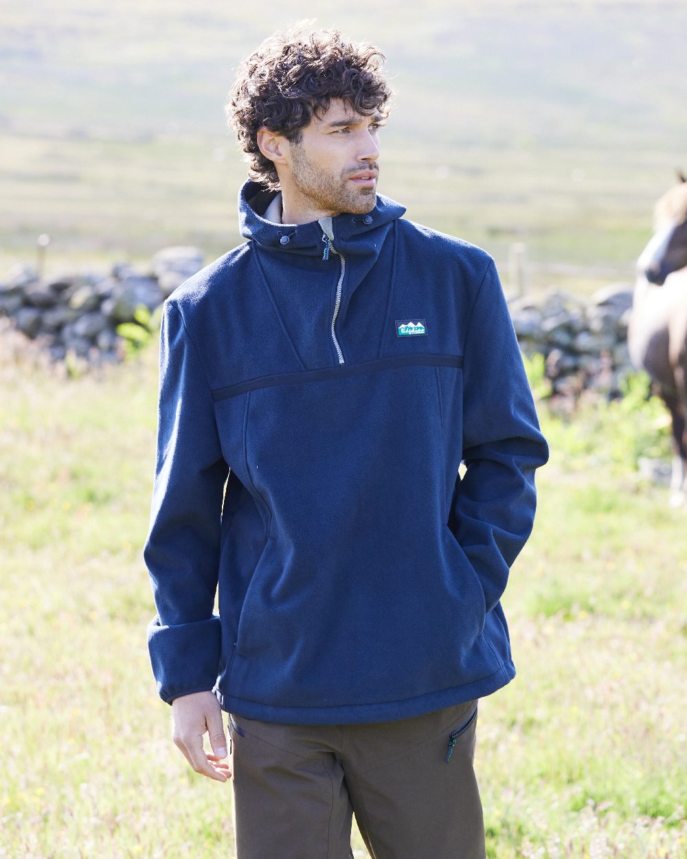 Navy Coloured Ridgeline Kodiak Fleece Smock on outdoor background