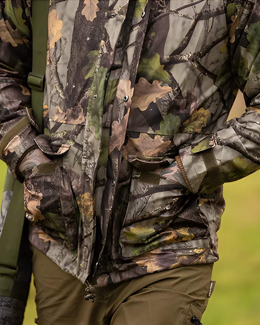 EVO coloured Jack Pyke Rannock Jacket on forest background