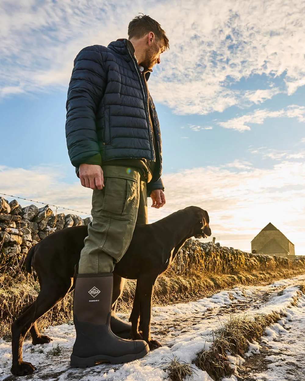 Bark Coloured Muck Boots Derwent II Wellingtons On A Hill Background