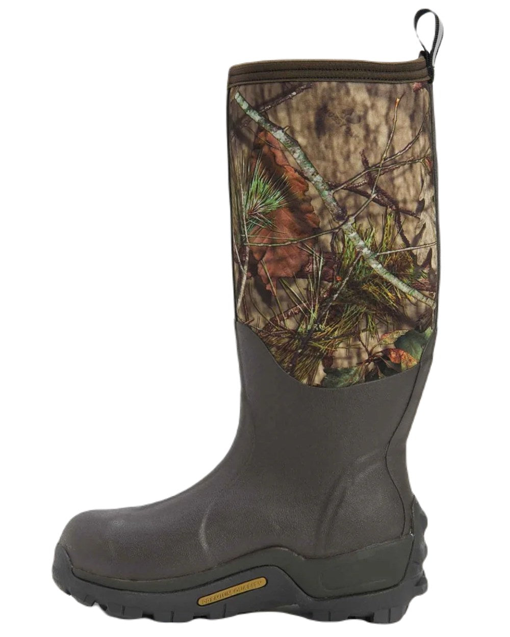 Mossy Oak Infinity Print Coloured Muck Boots Woody Max Tall Wellingtons On A White Background