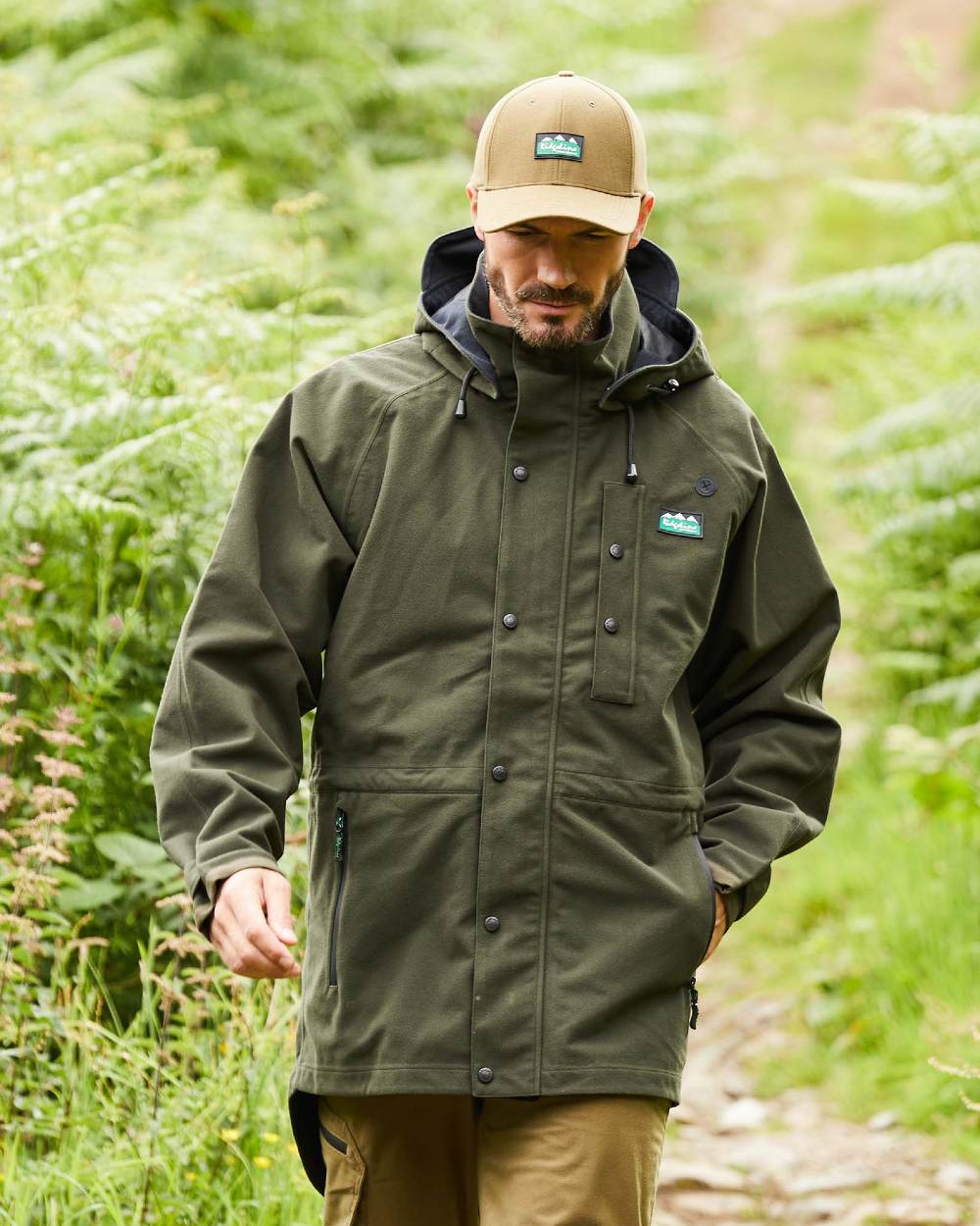 Deep Forest Coloured Ridgeline Monsoon Classic Jacket On A Forest Background