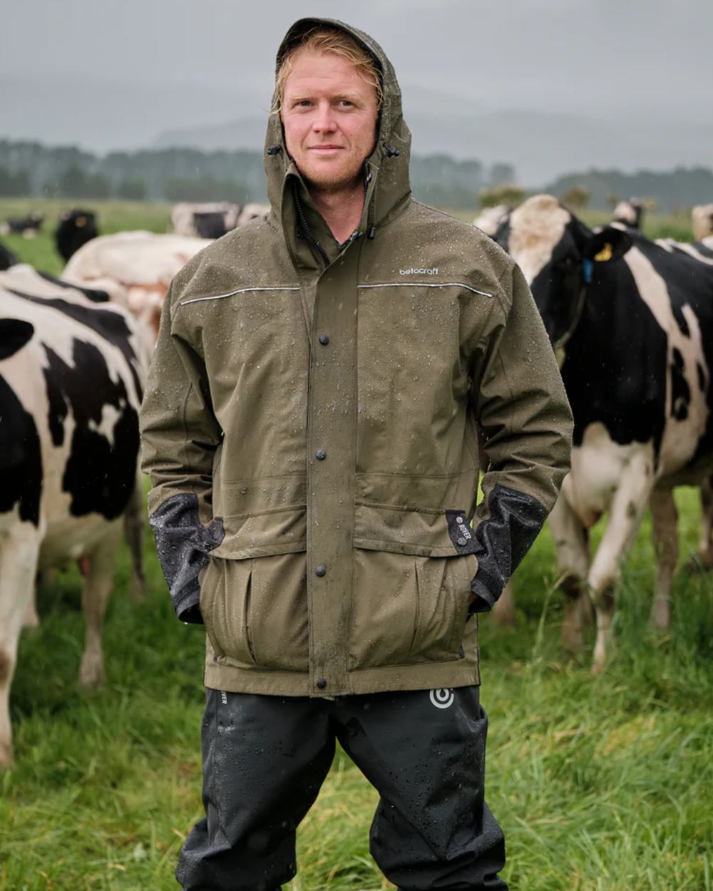 Dark Khaki coloured Betacraft Mens Rover Jacket on farm background 