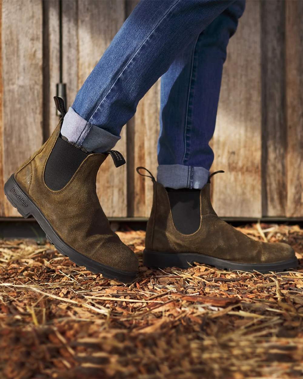 Dark Olive coloured Blundstone 1615 Classic Waxed Suede Chelsea Boots on hay background 