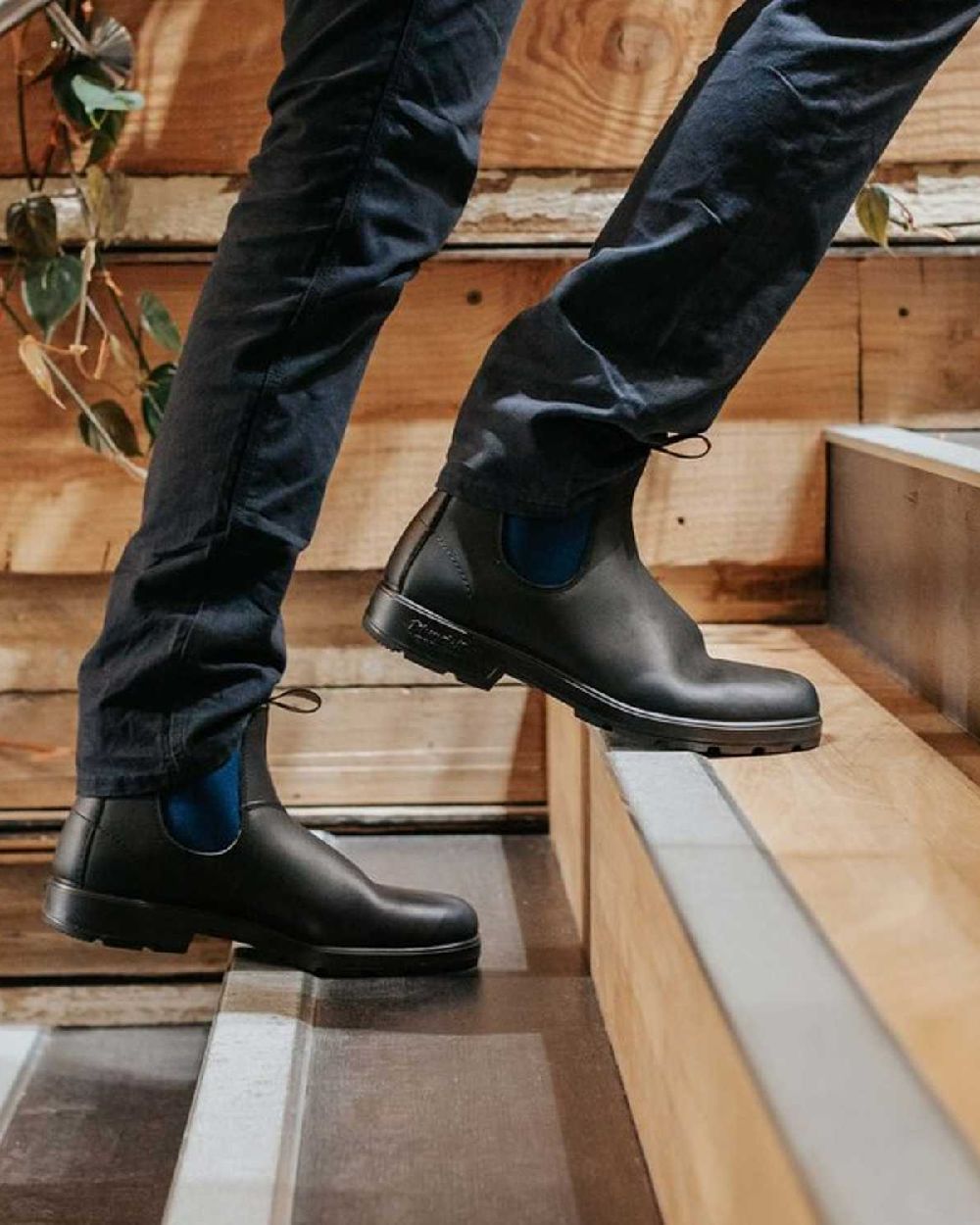 Black Navy coloured Blundstone 1917 Boots Black with Navy Elastic on stairs background