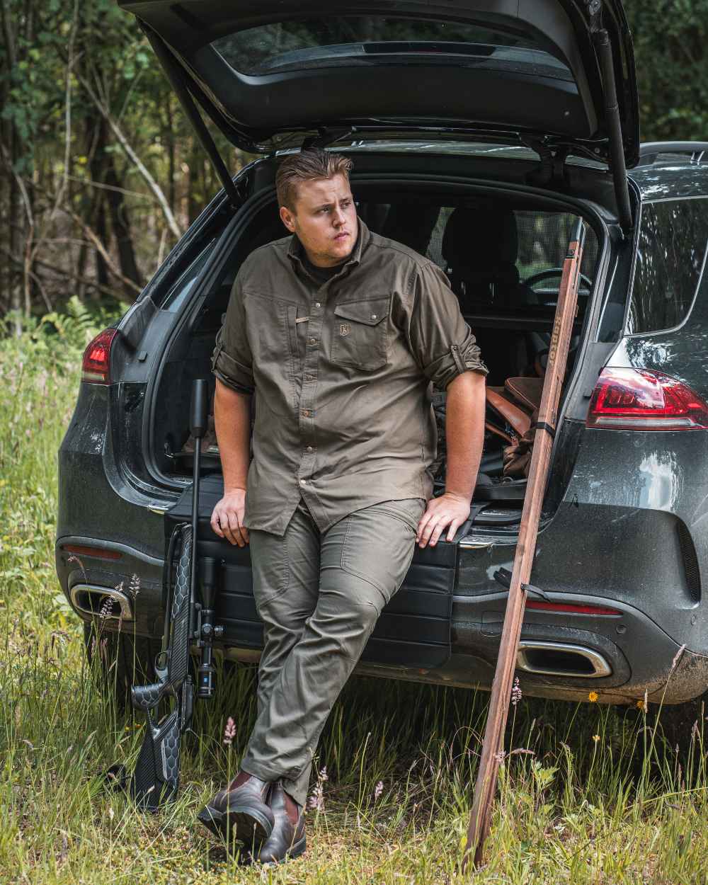 Forest coloured Deerhunter Matobo Trousers on car background 