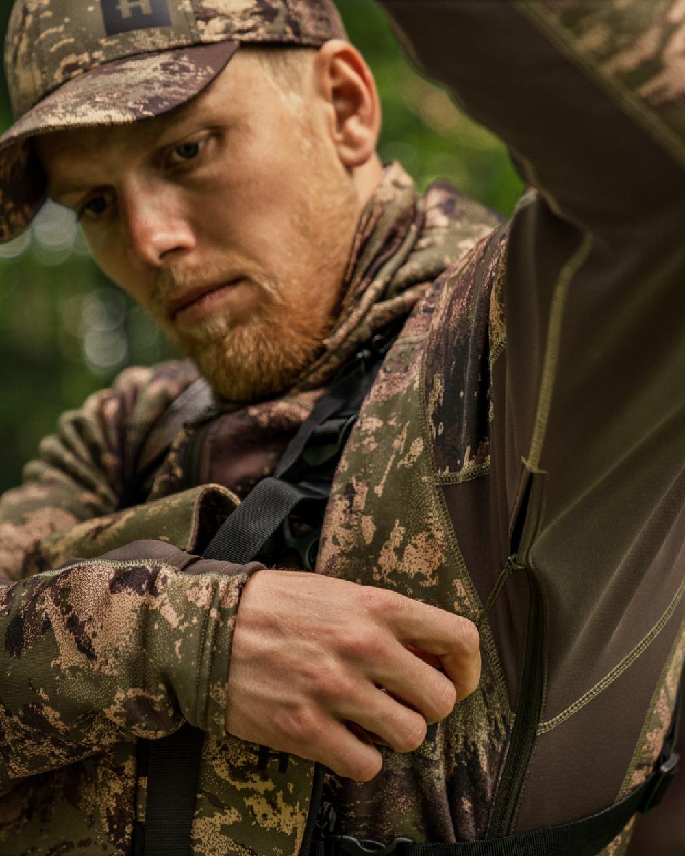 AXIS Forest Coloured Harkila Deer Stalker Camo Fleece Hoodie on outdoor background 
