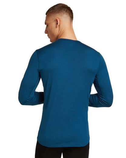 Atlantis Coloured Icebreaker Mens Merino 200 Oasis Crewe Thermal Top on white background 