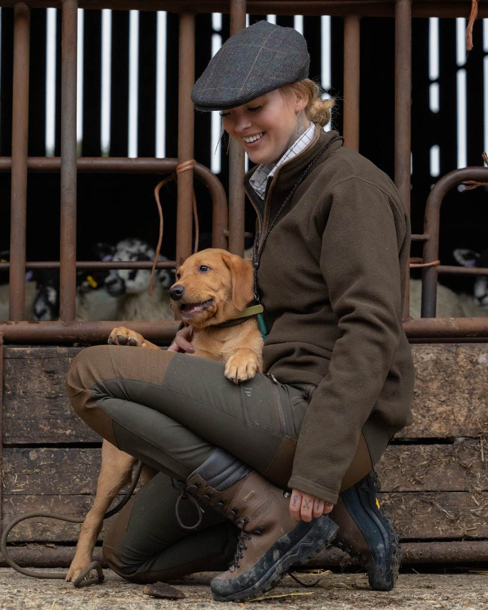 Dark Olive Coloured Jack Pyke Ladies Fleece Pullover on outdoor background 