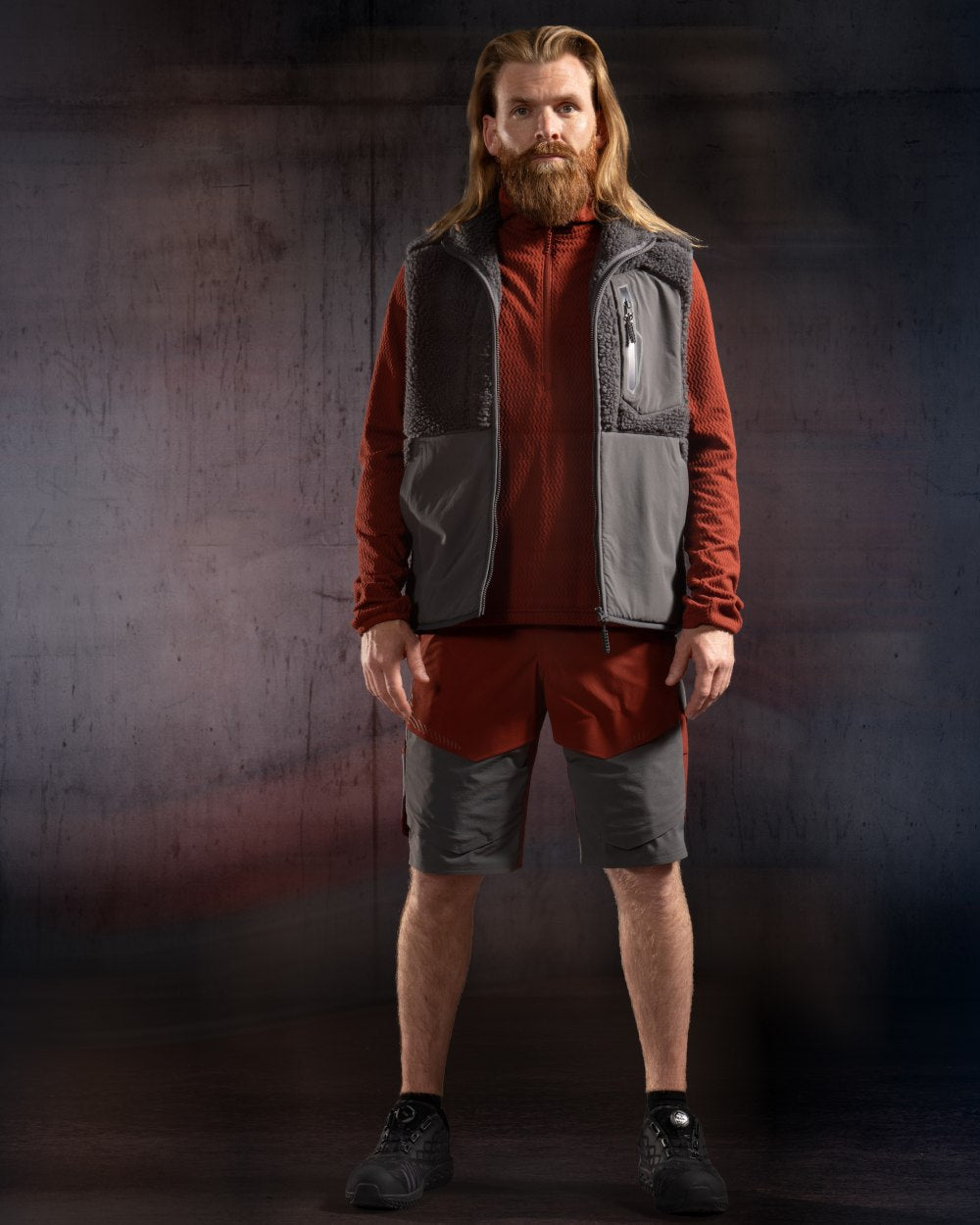 Autumn Red Coloured Mascot Workwear Mens Customized Microfleece Jumper With Half Zip on indoor background 