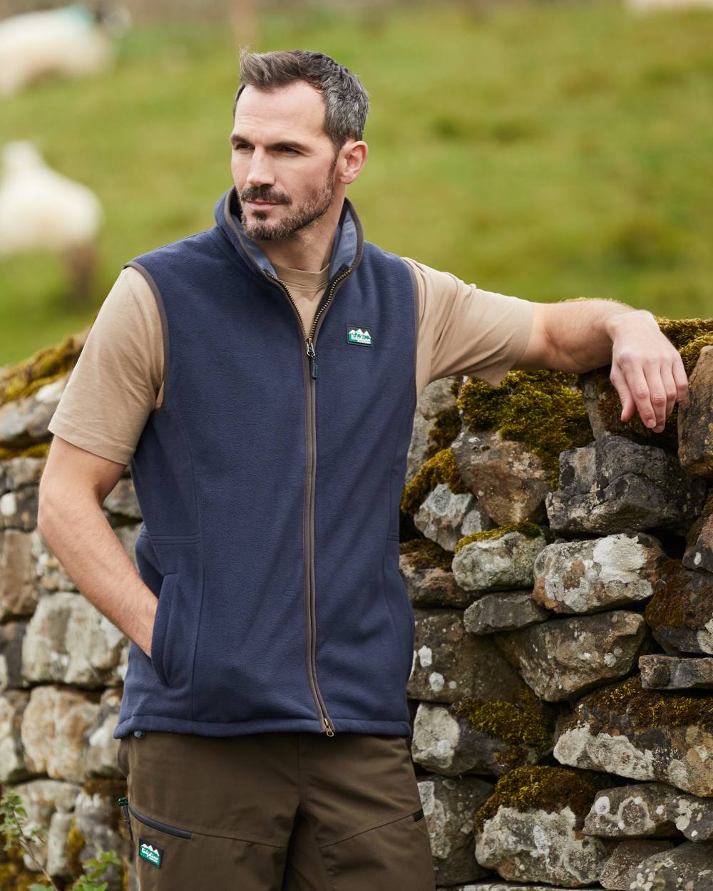Navy Coloured Ridgeline Mens Kodiak Gilet on hilly background 