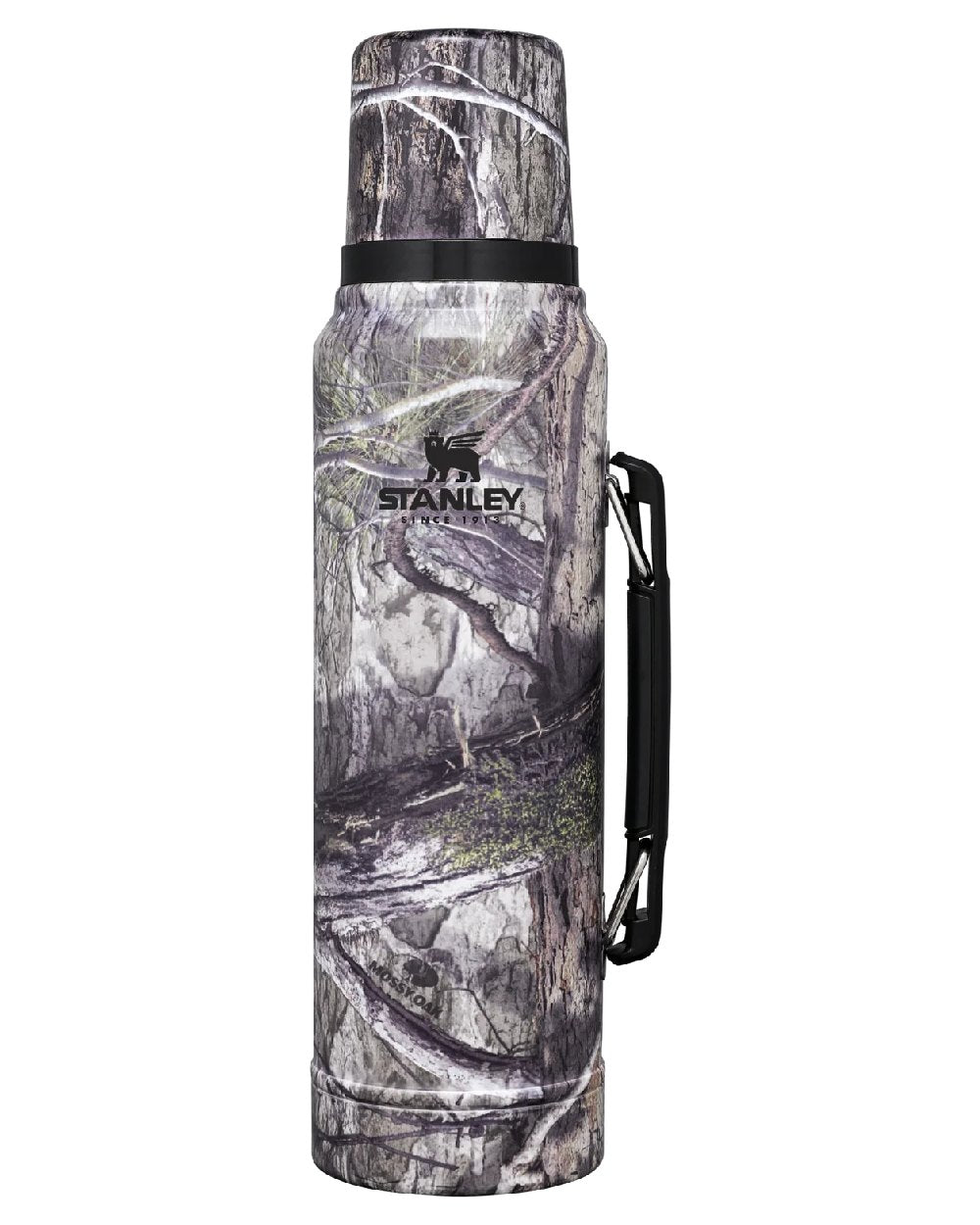 Mossy Oak Country DNA coloured Stanley Classic Legendary  Bottle 1.0L on white background 