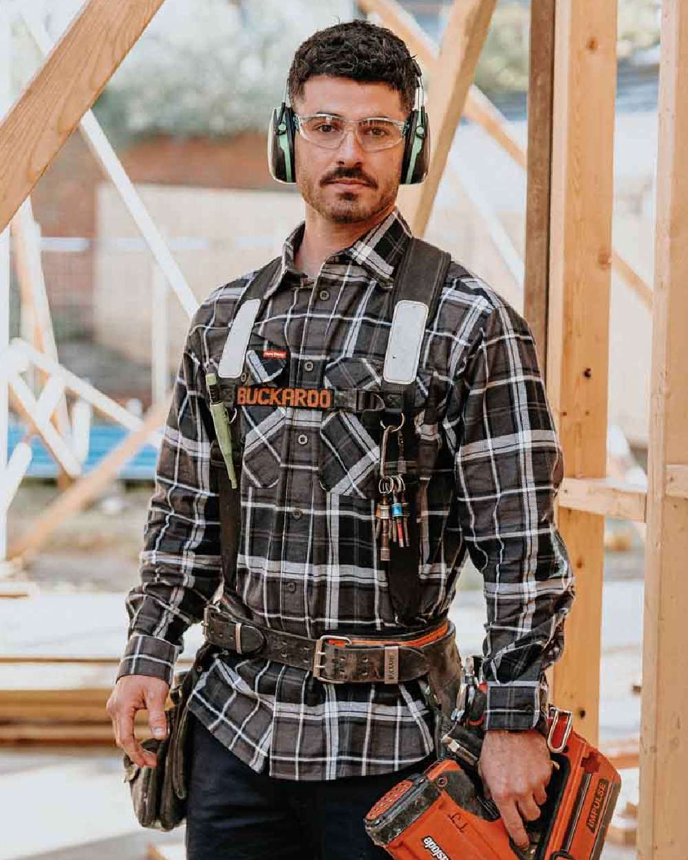 Charcoal Coloured Hard Yakka Mens Lightweight Check Flannel Shirt on Construction Background

