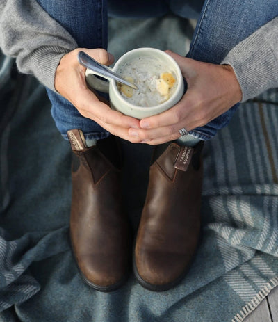Soup and #1609 Polished Nubuck Leather Dealer Boots by Blundstone 