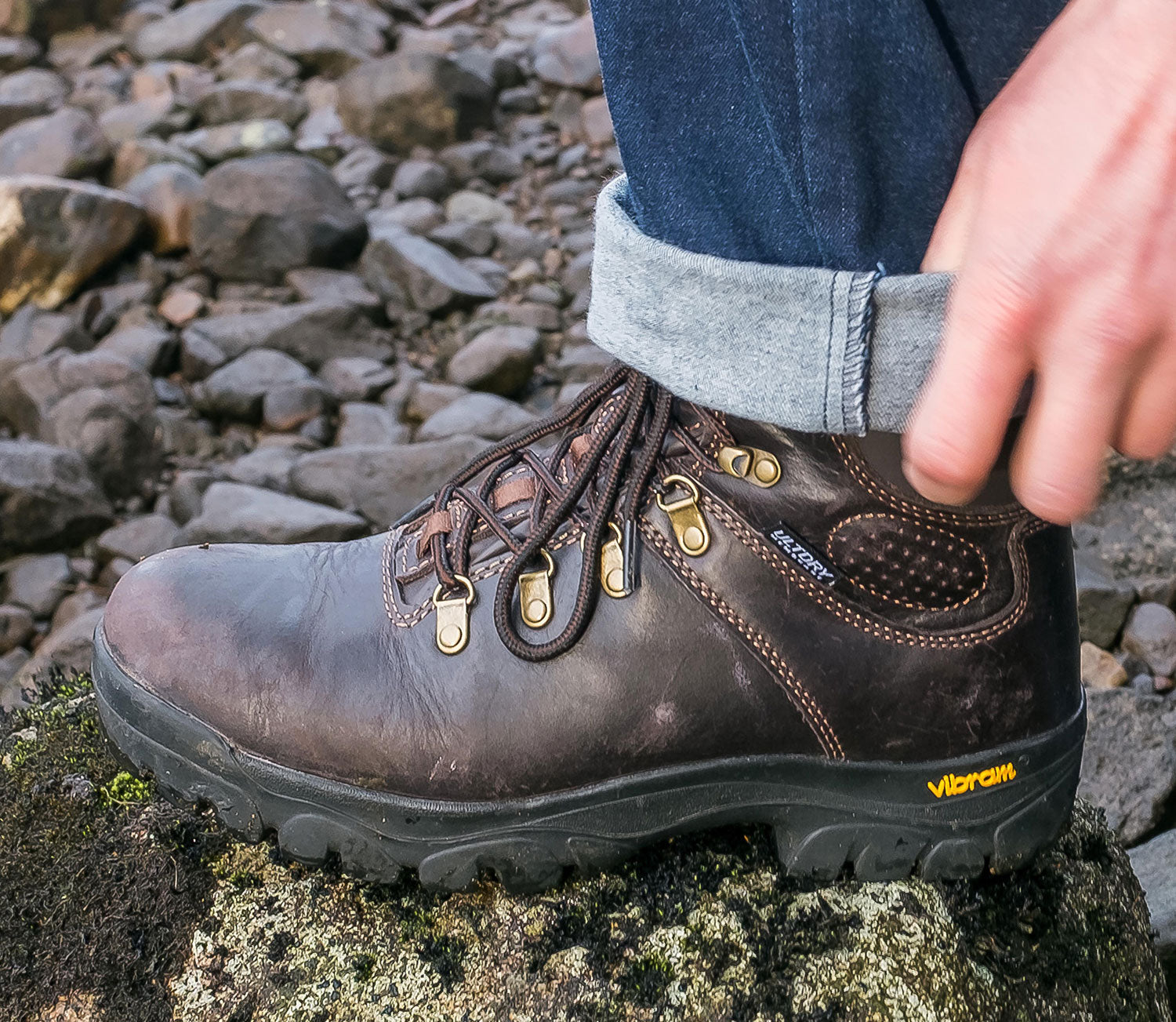 Crazy Horse Brown Hoggs of Fife Munro Classic Leather Hiking Boots