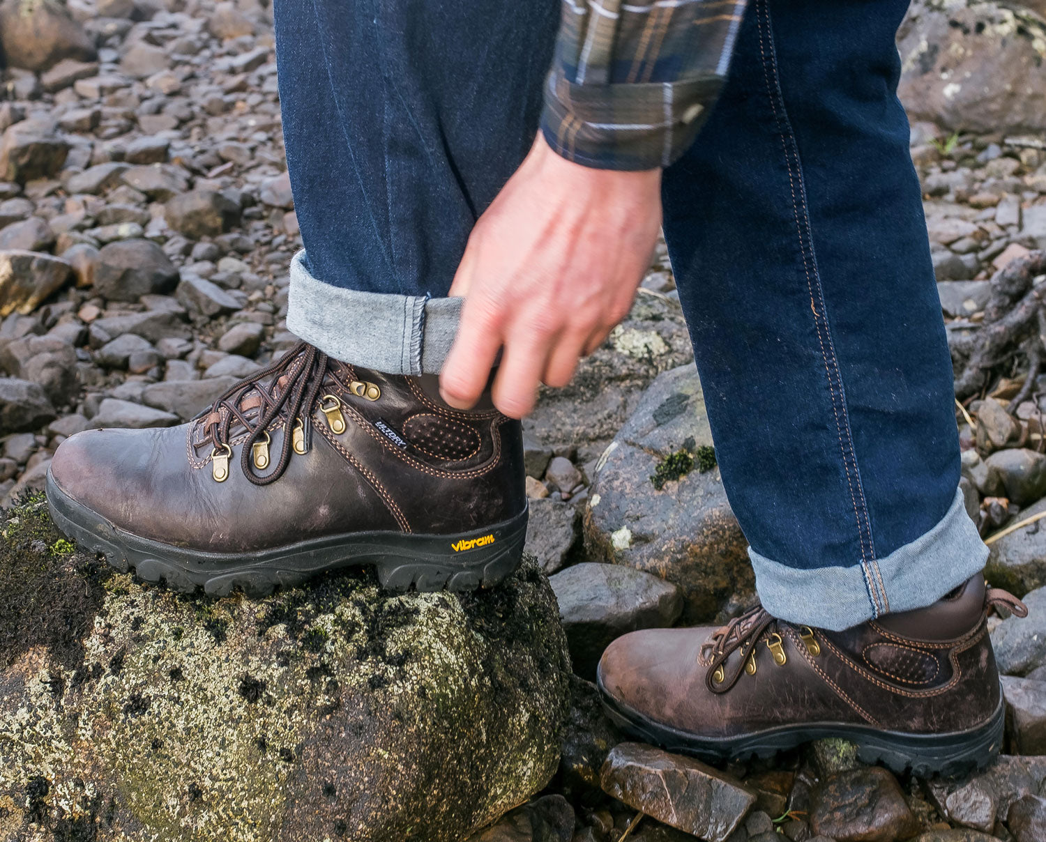 Crazy Horse Brown Leather  hiking Boot 