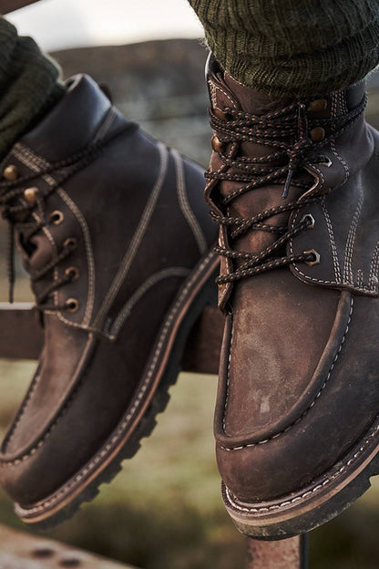 Hoggs of Fife Selkirk Moc Work Boot in Oak Brown