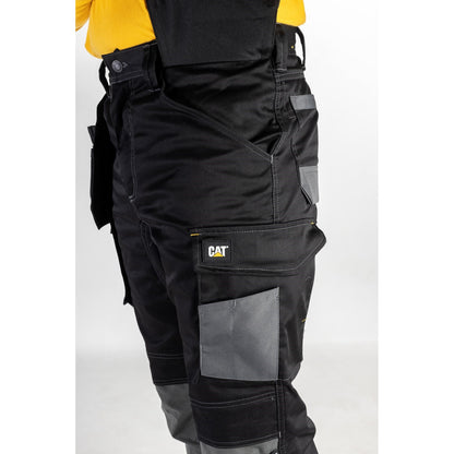 Caterpillar Essentials Stretch Knee Pocket in Dark Shadow Black