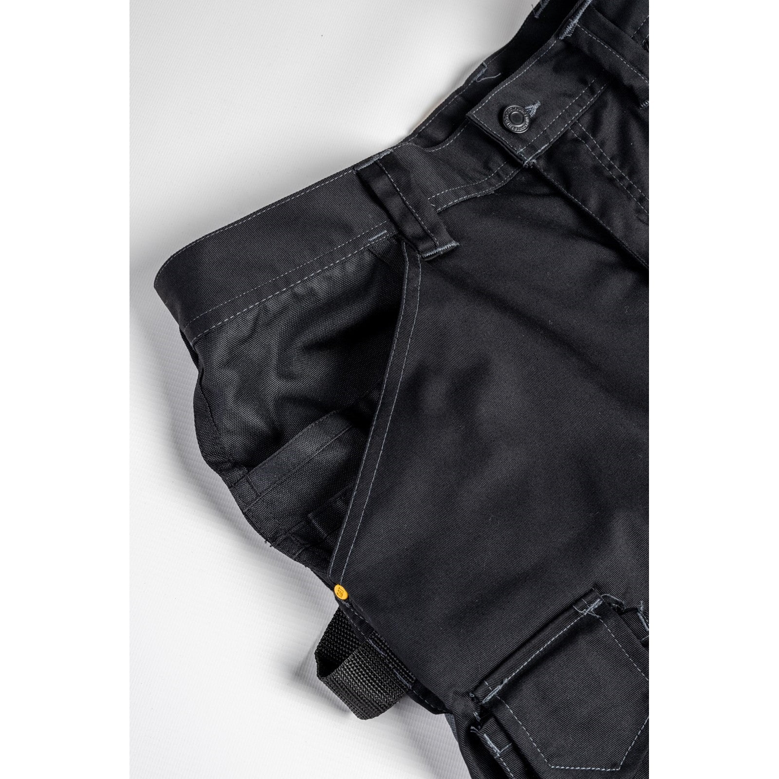 Caterpillar Essentials Stretch Knee Pocket in Dark Shadow Black 